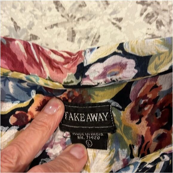 TAKEAWAY | floral button down blouse L - Picture 5 of 7